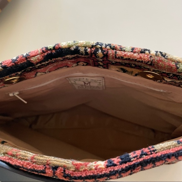 MENA New York Purse - Picture 2 of 4